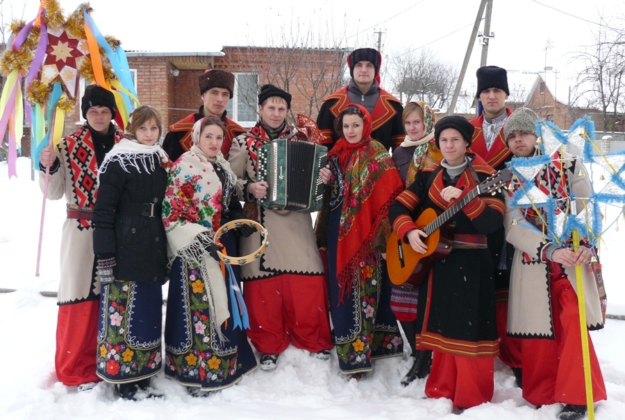 “Carol of the Bells”: Famous Ukrainian Christmas Song | Step2Love blog